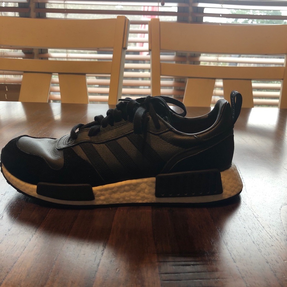 Black leather Adidas tennis shoes